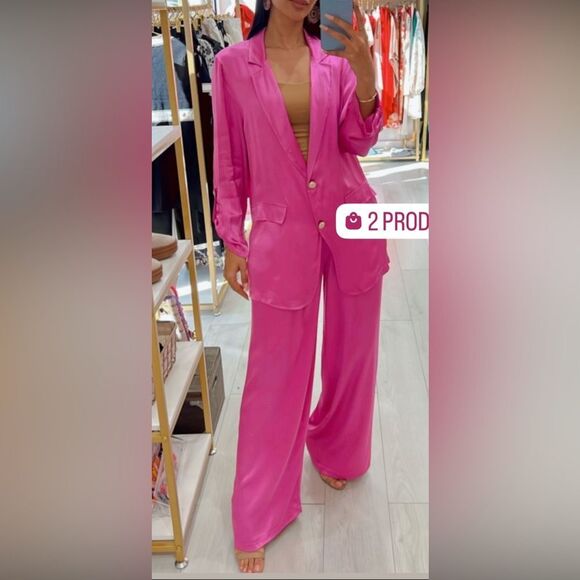 Italian Satin Blazer and Pants Set - Picture 10 of 16